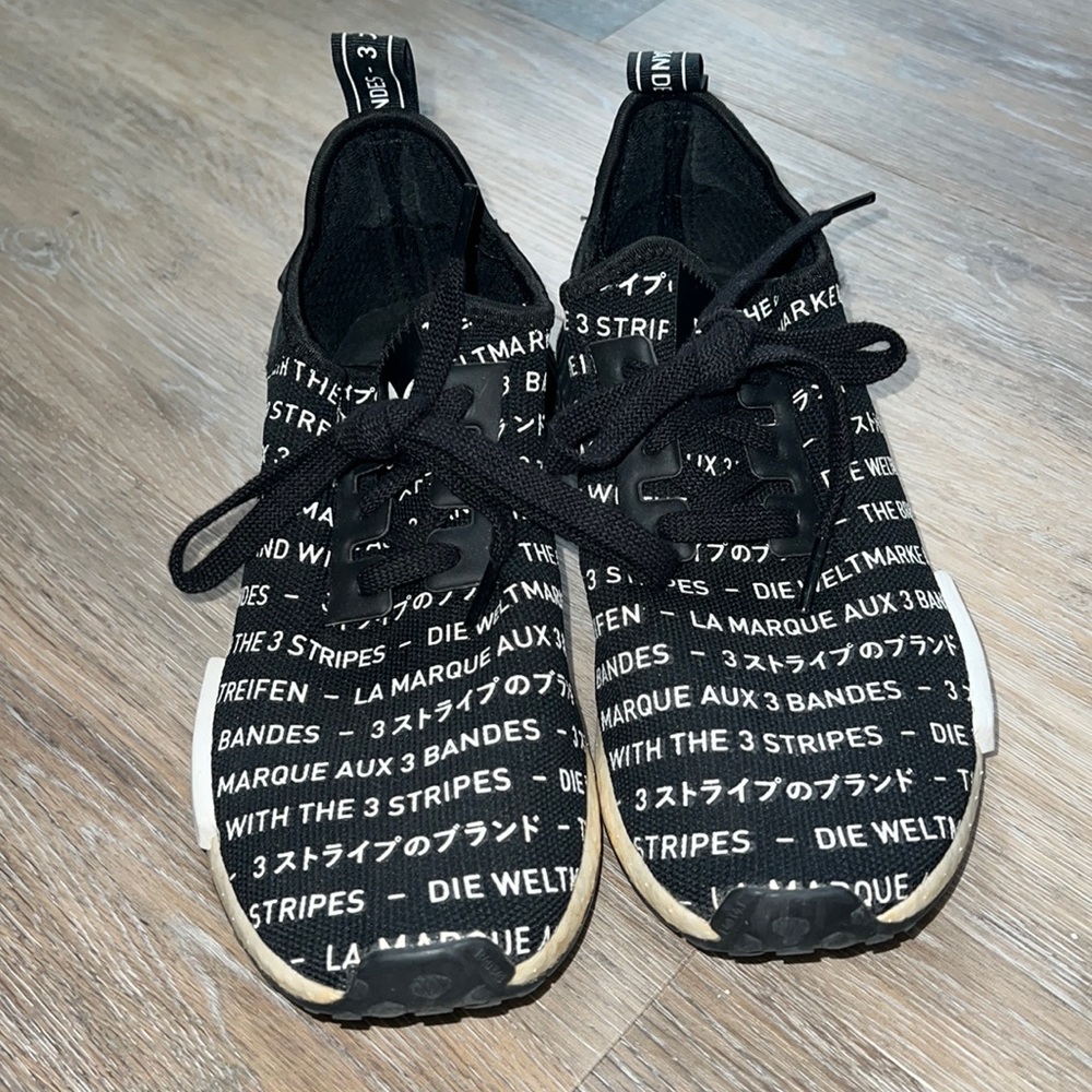Adidas NMD R1 Blackout size 7.5 MENS SIZING